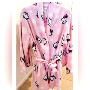 Hello kitty robe brand new !!!